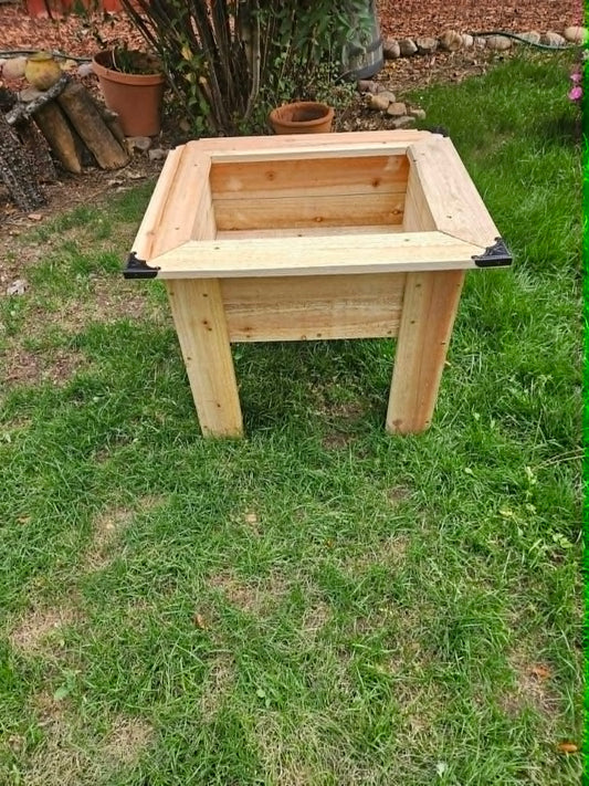 Floral/Garden Bed - Cedar Wood  #150
