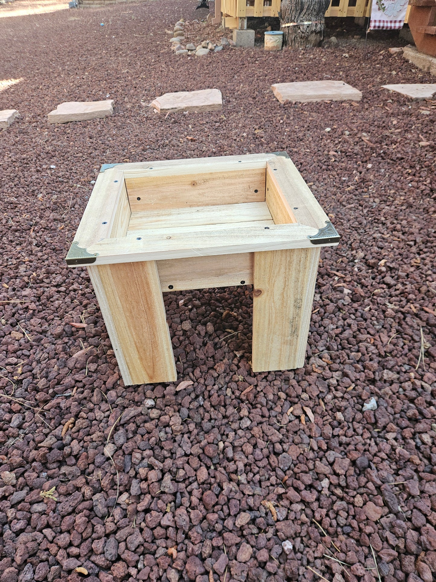 Floral/Garden Bed - Cedar Wood  #195
