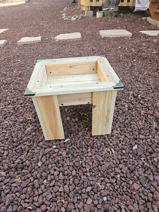 Floral/Garden Bed - Cedar Wood  #195